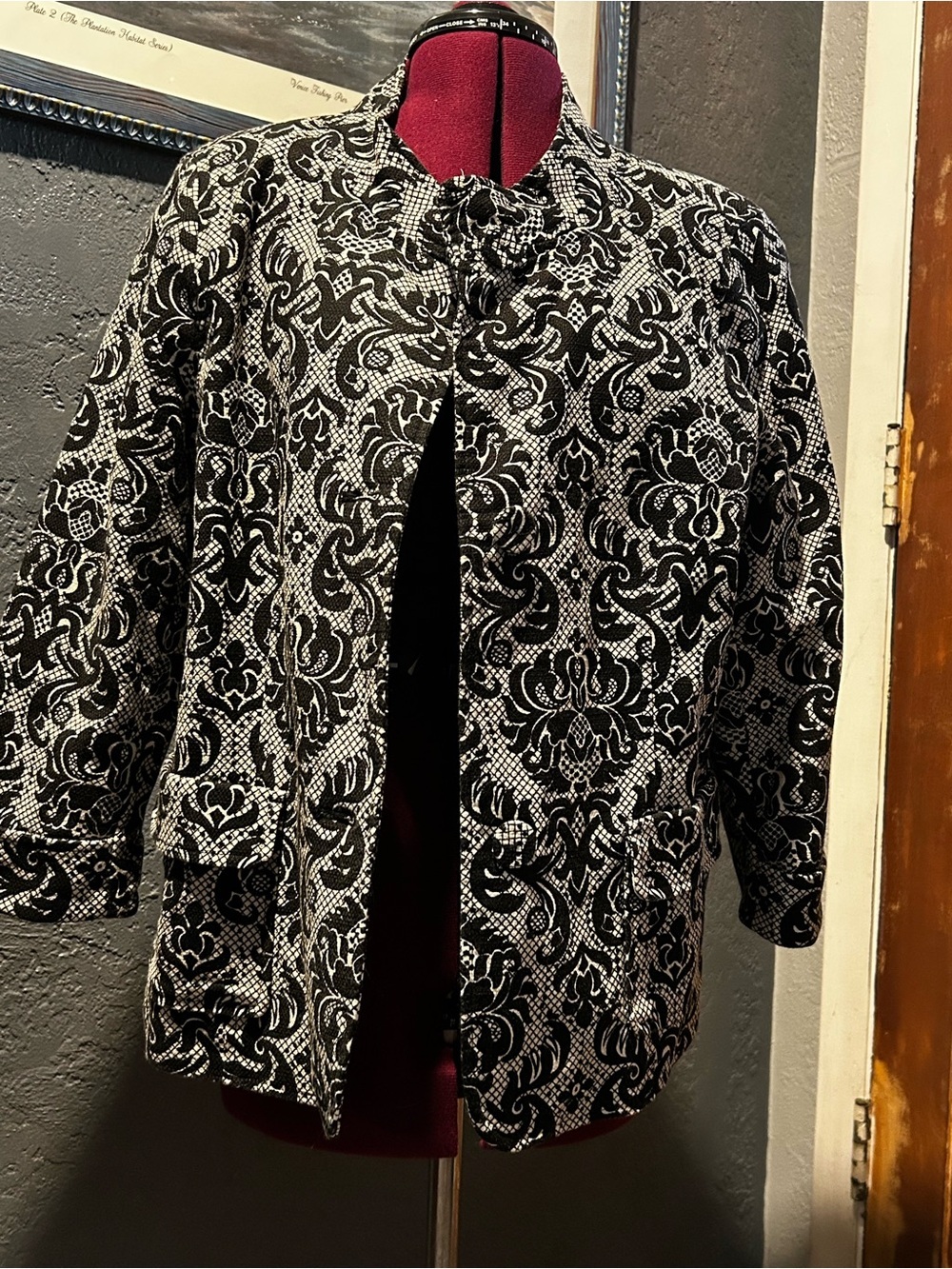 Talbots Black & White Printed Women's Blazer Jacket